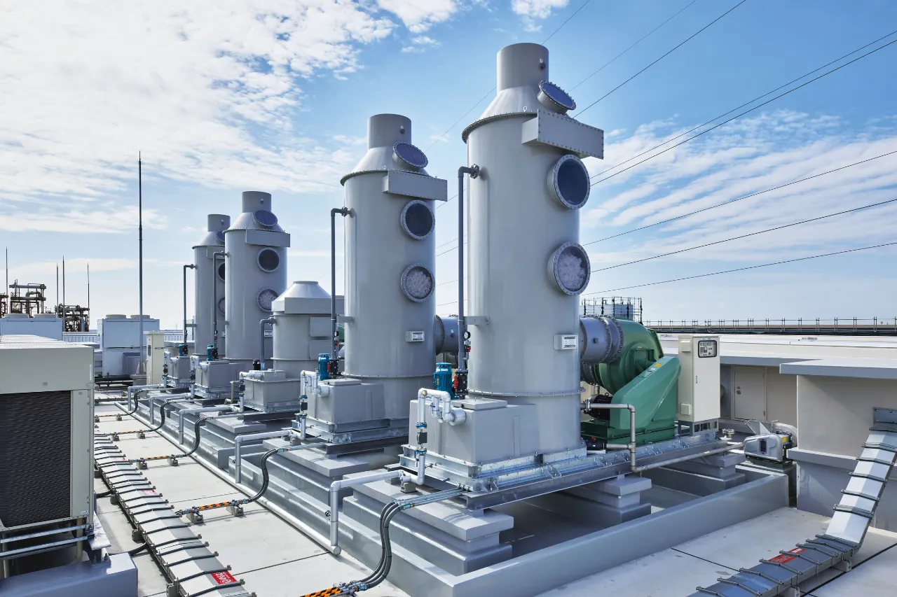 排気ファン・スクラバーの設置例