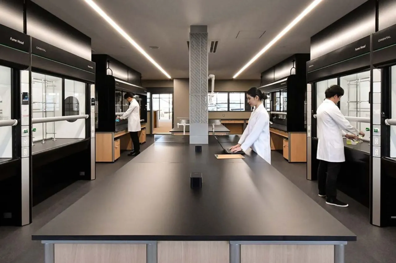 最適なドラフトチャンバーの選び方