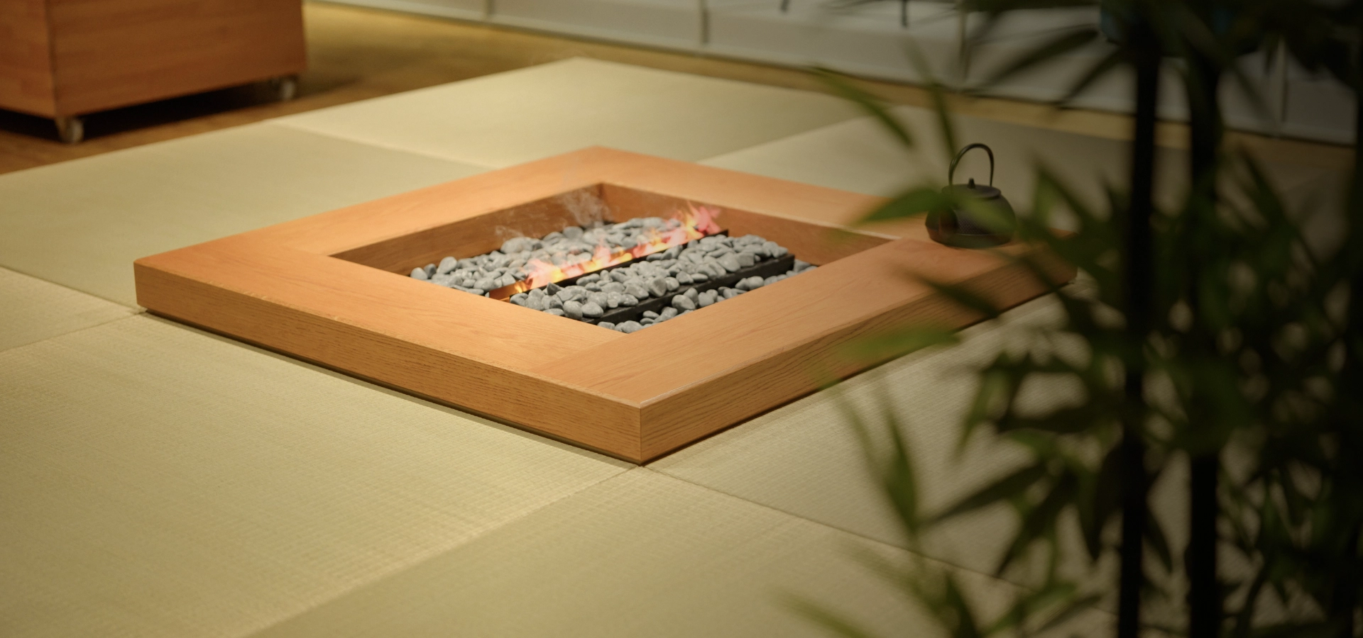中央モジュールは用途に応じて組み替える